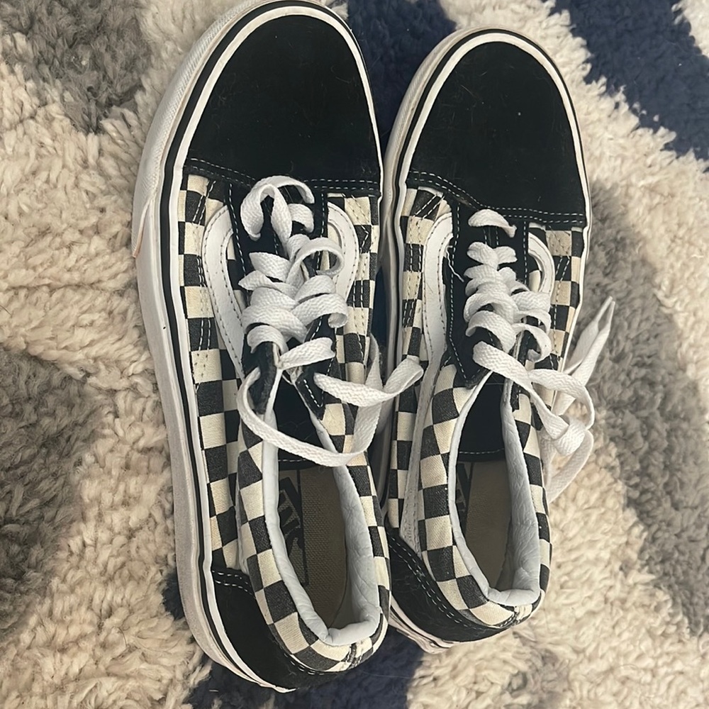 lightly used tie up vans